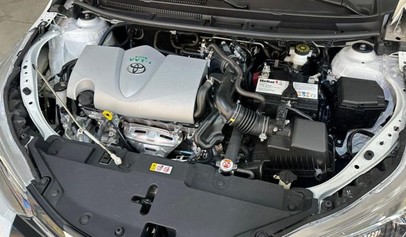Toyota Yaris 1.5 5 Ptas XLS Pack CVT (L22) lleno
