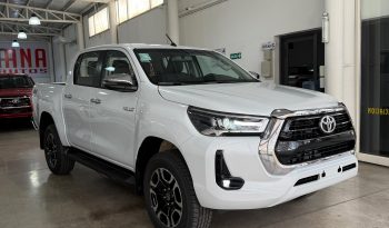 Toyota Hilux (L25) 2.8 TDI C/D 4X4 Srv+ AT6 lleno