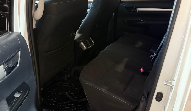 Toyota Hilux (L21) 2.8 TDI C/D 4×2 SRV 204cv lleno