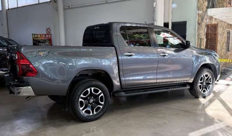 Toyota Hilux (L21) 2.8 TDI C/D 4×4 SRX AT6 204cv lleno