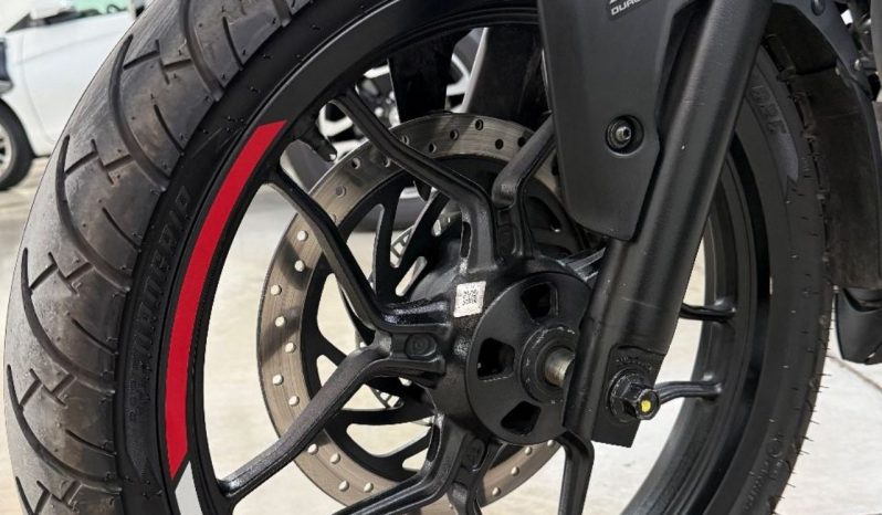 Bajaj Rouser 250 N lleno