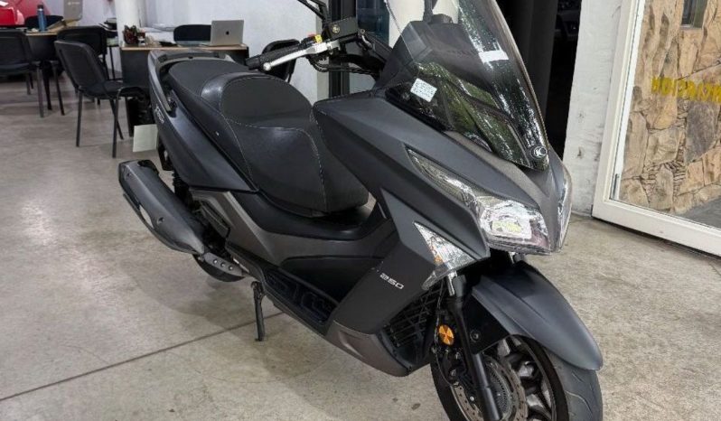 Kymco X Town 250 lleno
