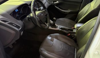 FORD FOCUS lleno