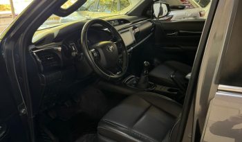 TOYOTA HILUX lleno