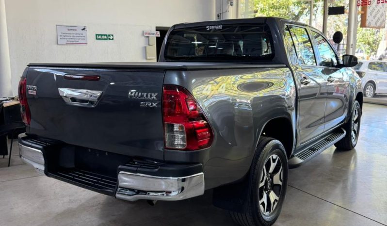 TOYOTA HILUX lleno