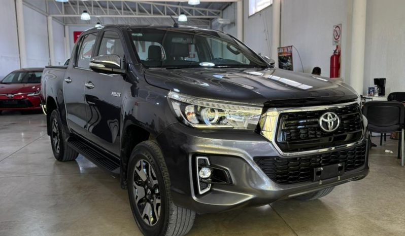 TOYOTA HILUX lleno