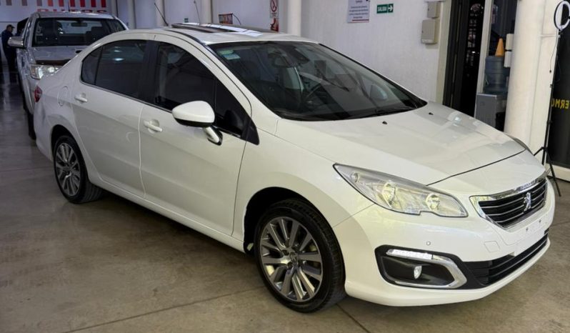 Peugeot 408 lleno