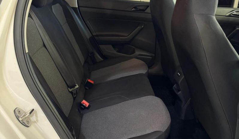 Volkswagen Polo lleno