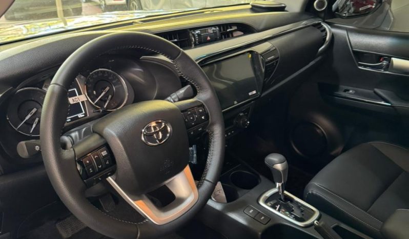 TOYOTA HILUX lleno