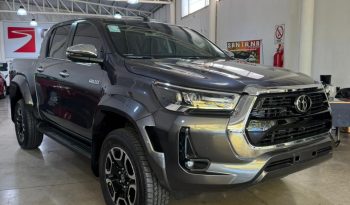 TOYOTA HILUX lleno