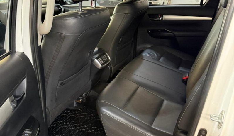 TOYOTA HILUX lleno