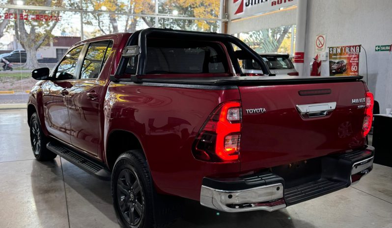 TOYOTA HILUX lleno