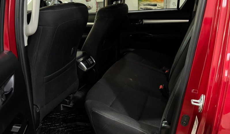 TOYOTA HILUX lleno