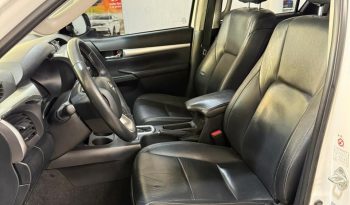 TOYOTA HILUX lleno
