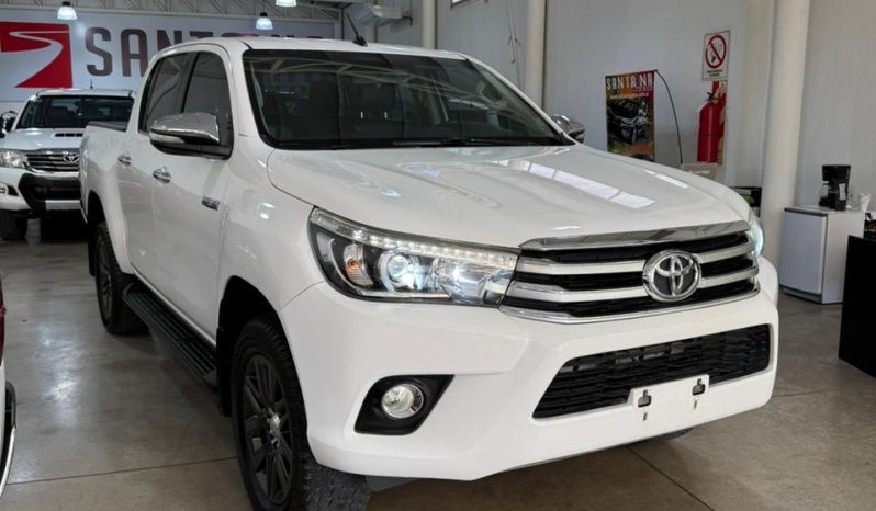 TOYOTA HILUX lleno