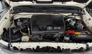 TOYOTA HILUX lleno