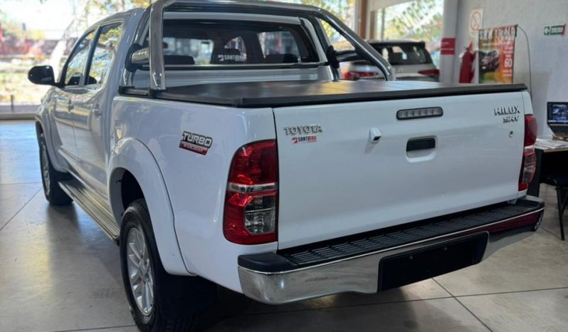 TOYOTA HILUX lleno