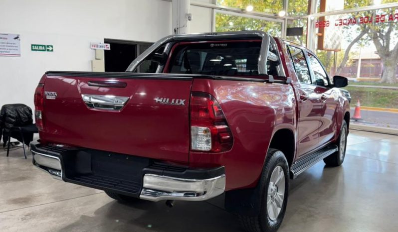 TOYOTA HILUX lleno