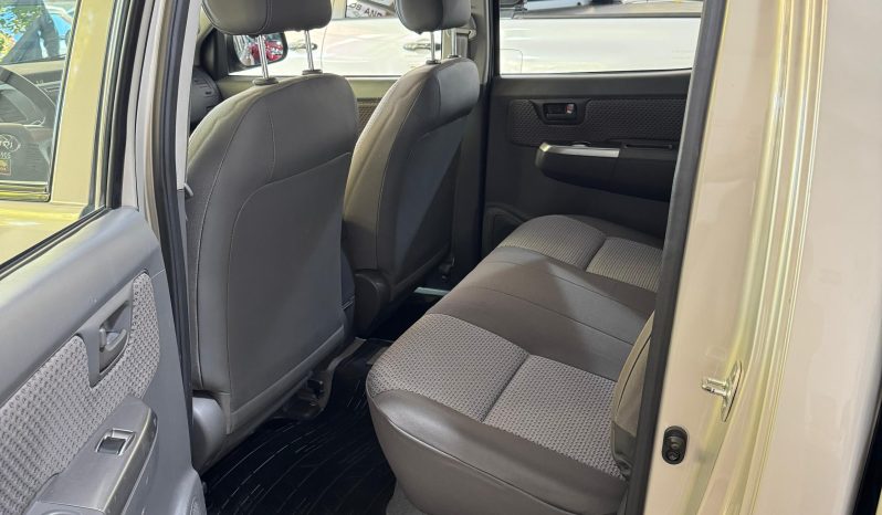 TOYOTA HILUX lleno