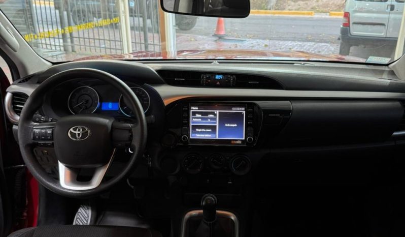 TOYOTA HILUX lleno