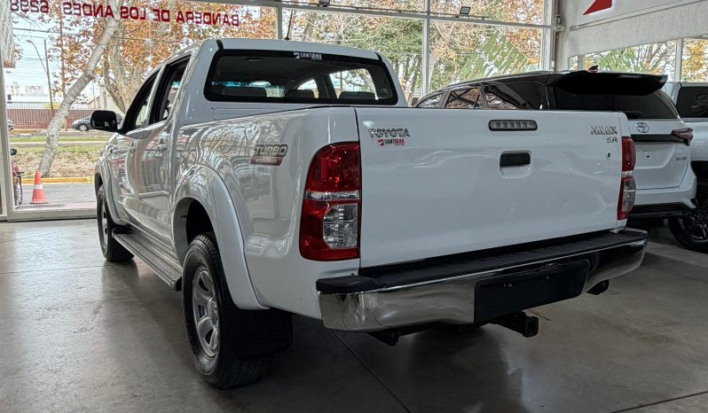 TOYOTA HILUX lleno