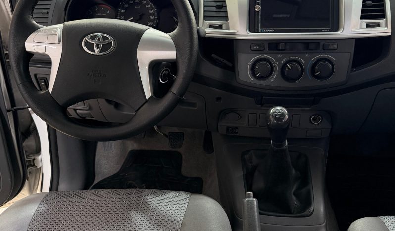 TOYOTA HILUX lleno
