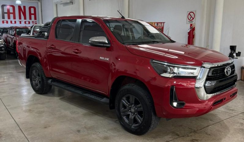 TOYOTA HILUX lleno