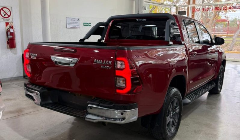 TOYOTA HILUX lleno