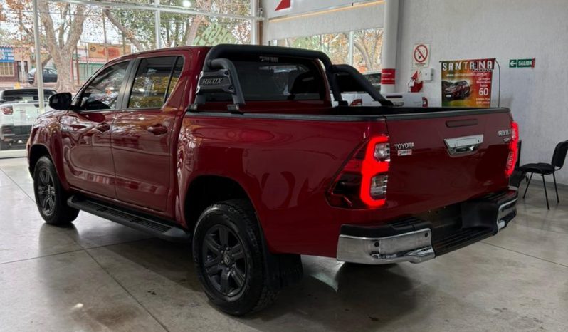 TOYOTA HILUX lleno