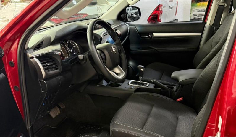 TOYOTA HILUX lleno