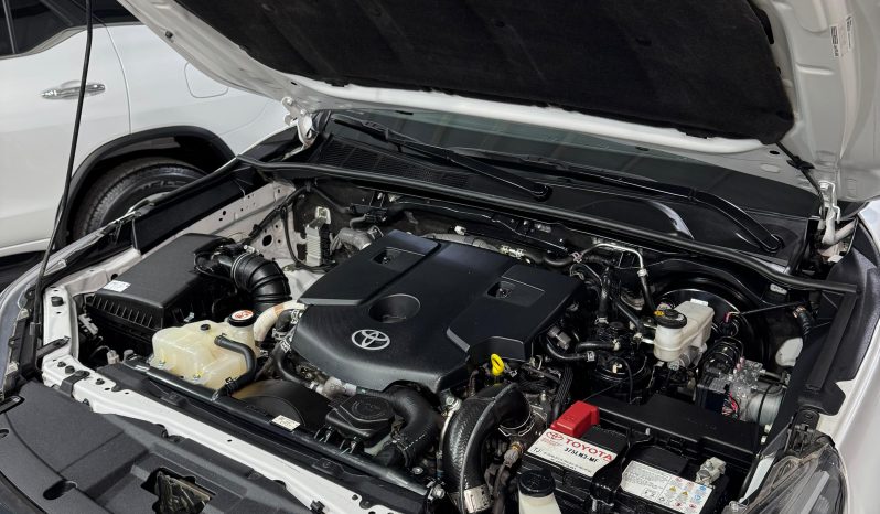 TOYOTA HILUX lleno