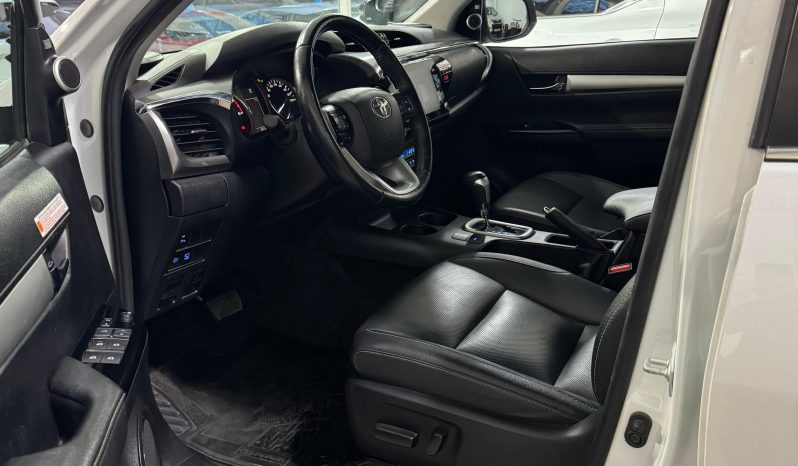TOYOTA HILUX lleno