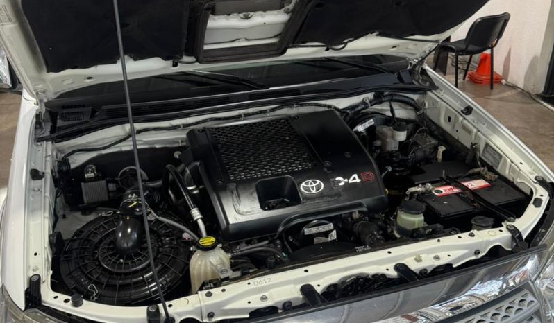 Toyota Hilux SW4 lleno