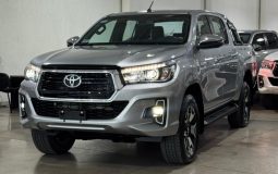 Toyota Hilux (L20) 2.8 C/D 4×4 TDI SRX 177cv