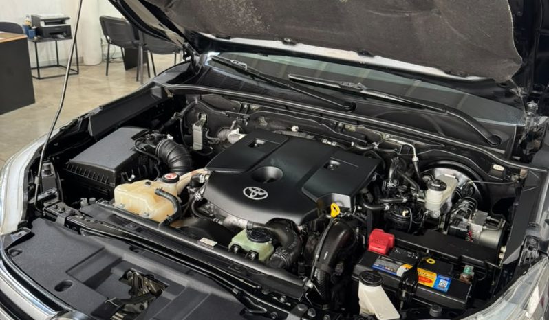 TOYOTA HILUX lleno