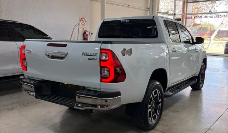 TOYOTA HILUX lleno