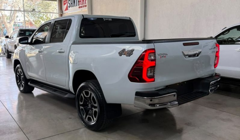 TOYOTA HILUX lleno