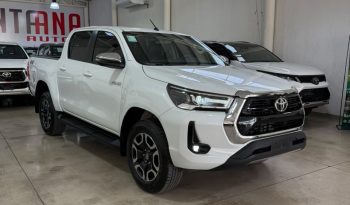 TOYOTA HILUX lleno