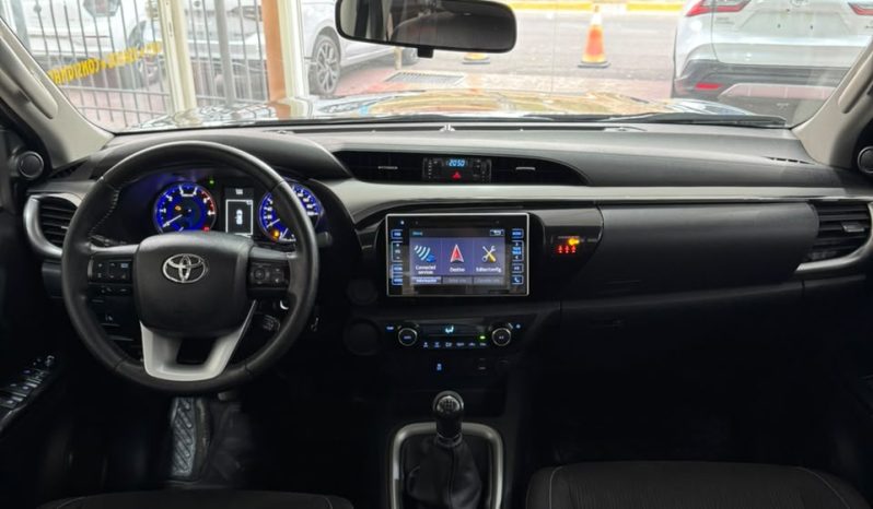 TOYOTA HILUX lleno