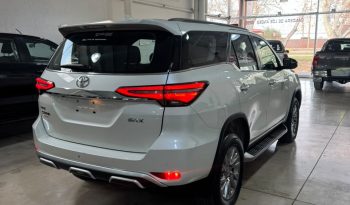 Toyota Hilux SW4 TDI SRX AT 7 Asientos (L21) lleno