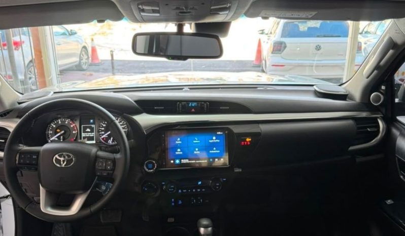 Toyota Hilux (L24) 2.8 TDI C/D 4X4 SRX AT6 lleno
