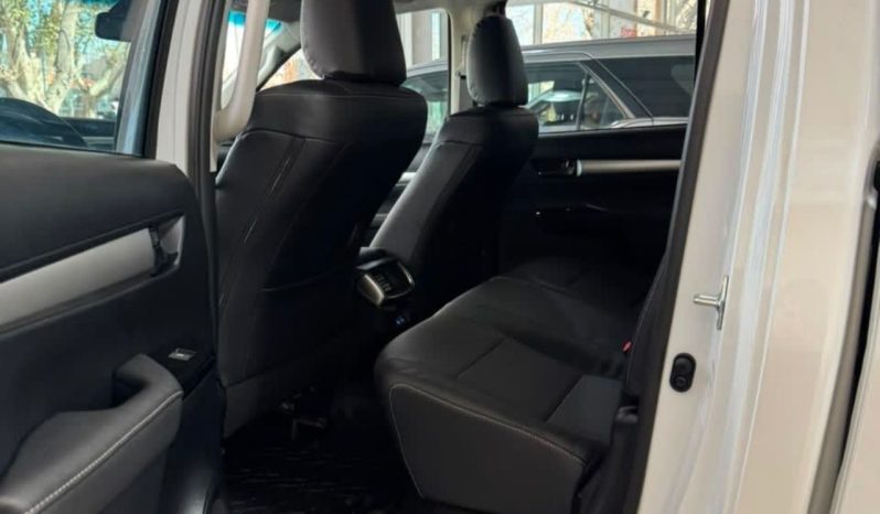 Toyota Hilux (L24) 2.8 TDI C/D 4X4 SRX AT6 lleno