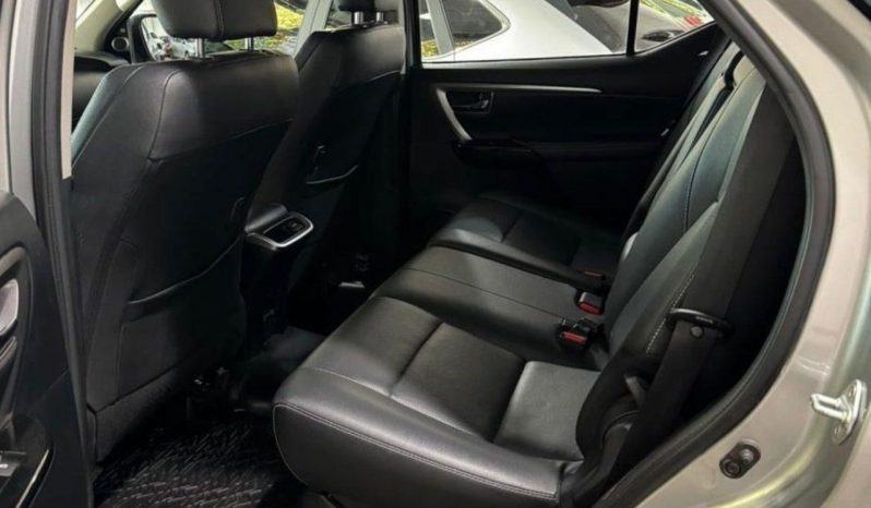 Toyota Hilux SW4 TDI SRX AT 7 Asientos (L21) lleno
