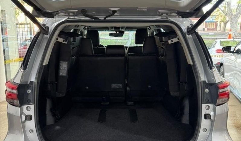 Toyota Hilux SW4 TDI SRX AT 7 Asientos (L21) lleno
