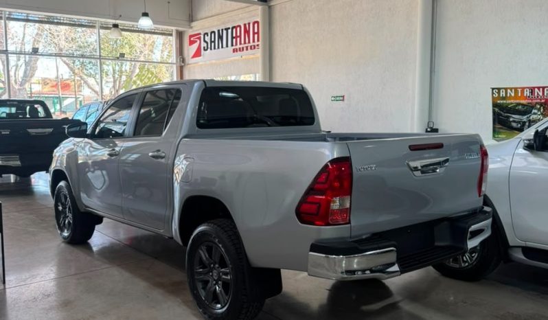 Toyota Hilux (L24) 2.4 TDI C/D 4X2 SR lleno