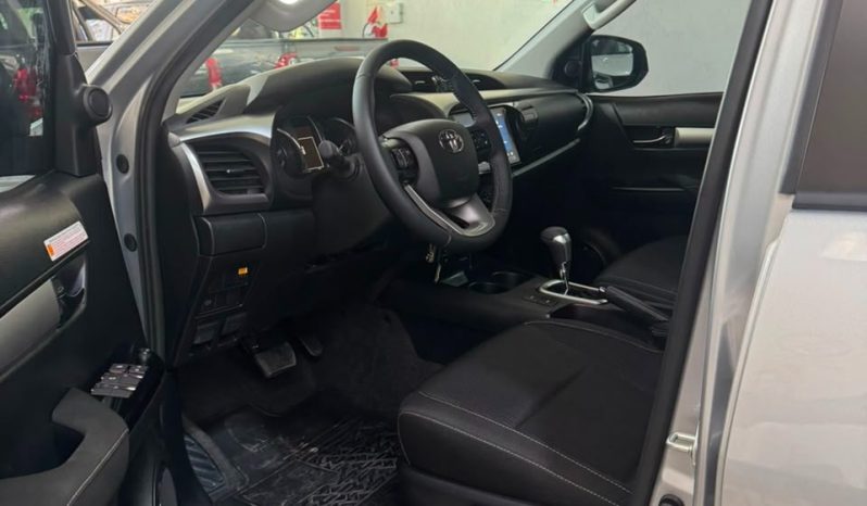 Toyota Hilux (L24) 2.4 TDI C/D 4X2 SR lleno