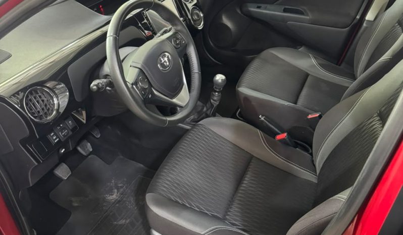 Toyota Etios 1.5 5ptas XLS 6MT (L18) lleno