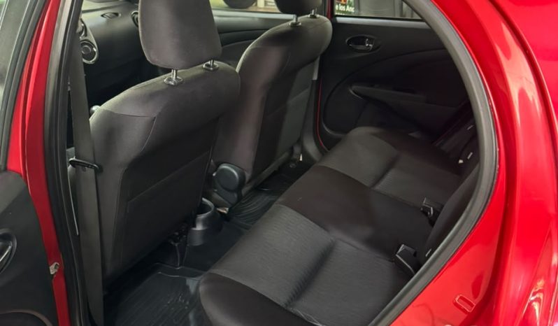 Toyota Etios 1.5 5ptas XLS 6MT (L18) lleno